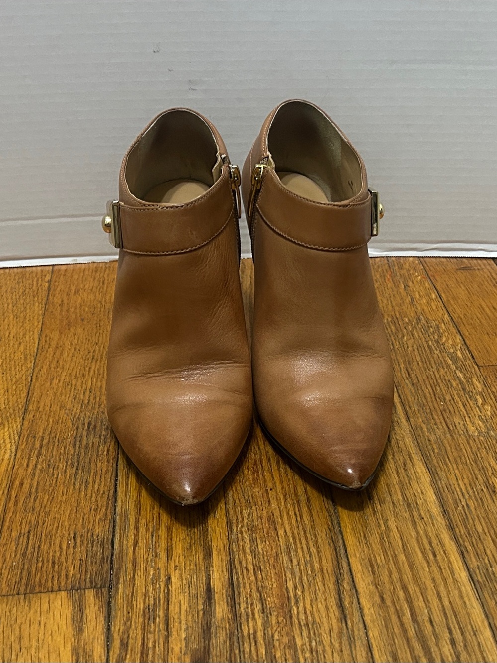 Enzo Angiolini Cognac Leather Pointed Ankle Booties Buckle Accent Size 8